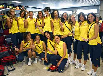 Los primeros olímpicos españoles parten hacia Pekín