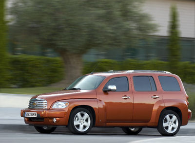 El diseño del HHR se inspira en el Chevrolet Suburban de 1949, un clásico en algunas películas de gánsteres de la época.