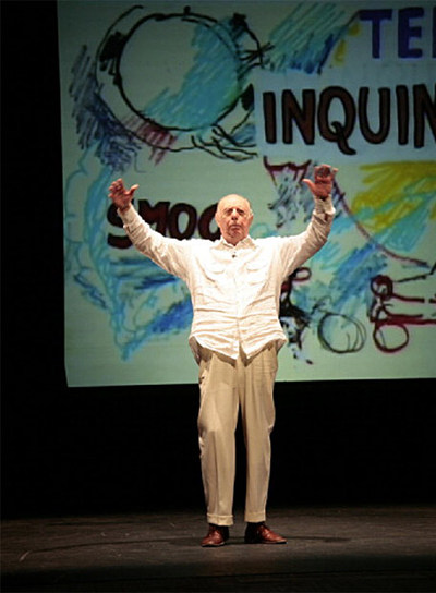 Dario Fo, durante la representación en Zaragoza.