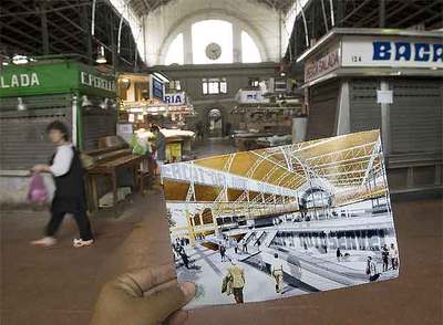 Vista actual del mercado del Ninot y, en primer plano, la imagen de cómo está previsto que quede después de la reforma.