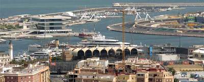 Panorámica de la zona portuaria que acoge el circuito urbano valenciano.