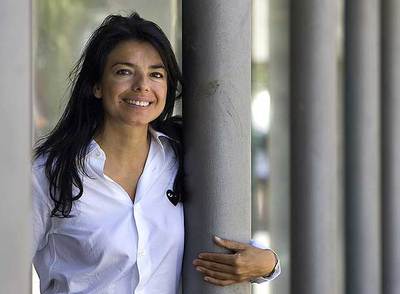 La artista Alicia Framis, en el Centro de Arte Santa Mónica, en Barcelona.