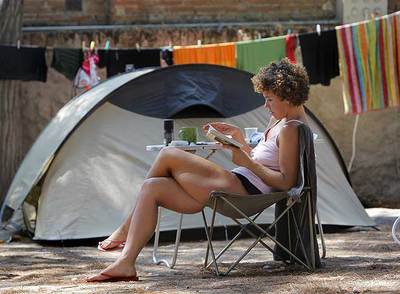 Con mochila y saco de dormir