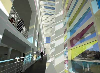 El artista alemán Lothar Baumgarten, en su exposición  Autofocus retina,  el pasado mes de febrero en el Museo de Arte Contemporáneo de Barcelona (Macba). rnFoto: Tejederas