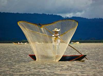 Pescando charolitos al estilo purépecha