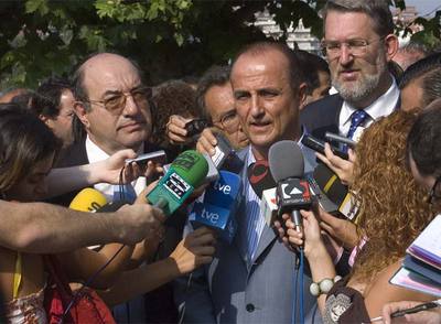 Miguel Sebastián, ministro de Industria, durante los cursos de la Universidad Menéndez Pelayo.