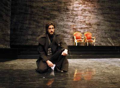 Juan Diego Botto, que interpreta y dirige una adaptación de  Hamlet,  de Shakespeare.