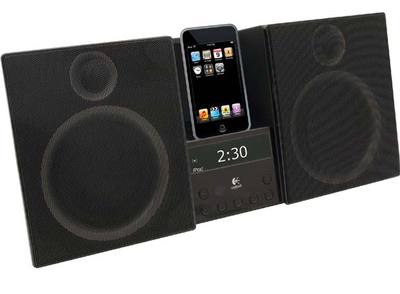 Altavoces Pure-Fi Elite de Logitech.
