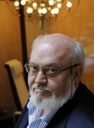 Cuerda, cada vez que ve  Los girasoles ciegos , se conmueve.