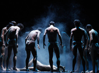 Un ensayo de  El corazón de piedra verde. 