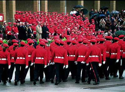 Presentación de la promoción de  ertzainas  de 2002.