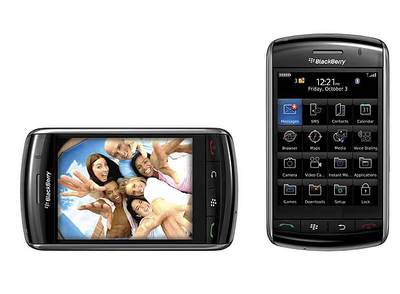 Blackberry entra en la guerra de los móviles táctiles