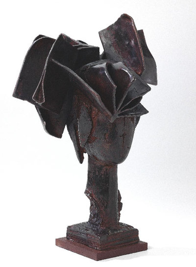  La lectora,  la escultura creada por Manolo Valdés para el premio Internacional Don Quijote de la Mancha.