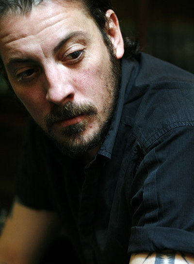 El escritor Ray Loriga publica  Ya sólo habla de amor .