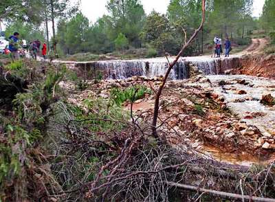 Barranco de la Foia de la Palmera, en L'Olleria, donde las aguas arrastraron a las dos víctimas.