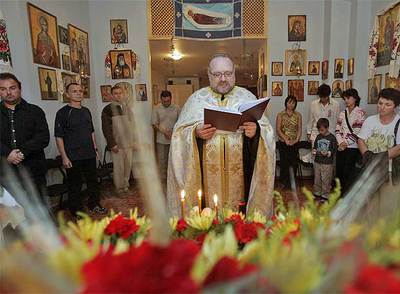 Misa ortodoxa, anoche en Alicante.