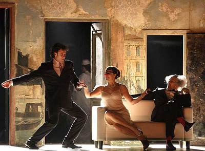 Un momento de  Argelino, servidor de dos amos,  de la compañía Animalario, una de las obras que participa en el FIT de Cádiz.