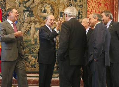 REUNIÓN DE EX MINISTROS EN PLENA POLÉMICA CON LA JUDICATURA