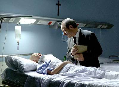 La película  Camino  , de Javier Fesser, ha generado un gran malestar entre quienes consideran ofensiva la imagen que presenta de la orden religiosa del Opus Dei. 