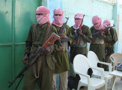 Los islamistas somalíes, como los de la imagen, imponen la  Sharia  en las localidades que ocupan. En Kismayo condenaron a Asha.