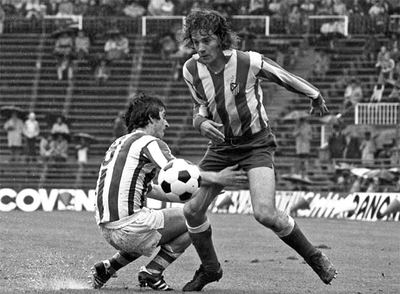 Leivinha con el Atlético, ante la Real, en el curso 1975-1976.