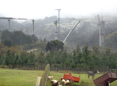 Magdalena Álvarez se compromete con la ejecución del AVE en 2012