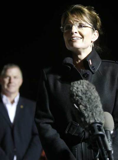 Sarah Palin, el miércoles en el aeropuerto de Anchorage (Alaska).