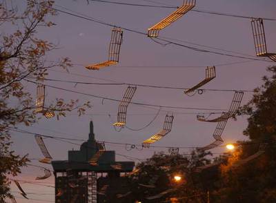 Más bombillas y menos dinero