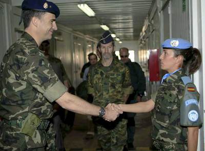 Visita relámpago del Príncipe a las tropas en Líbano