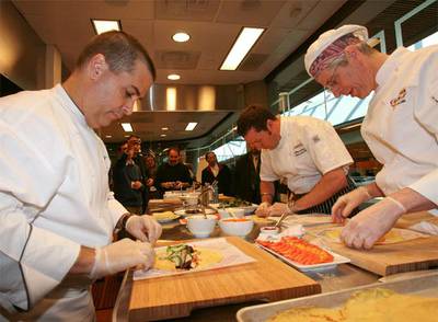 El equipo de cocineros que desarrolla los productos de McDonald's en su sede central de Chicago.