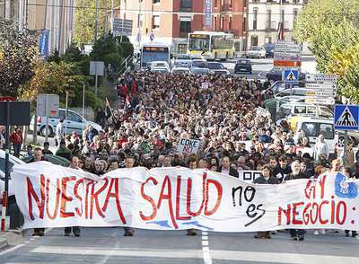 Manifestación en Muskiz contra la planta de coque