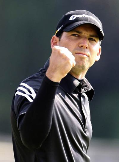 Sergio García celebra un  birdie  en el hoyo 18 de Shanghai.