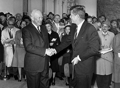 KENNEDY SEDUCE A EISENHOWER