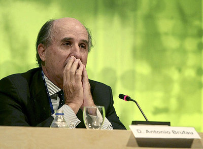 Antonio Brufau, presidente de Repsol, durante una conferencia ayer en Zaragoza.