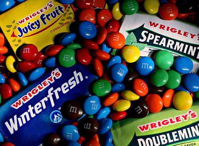 Mars, fabricantes de los M&M's, compró en abril pasado Wrigley's por 23.000 millones de dólares.