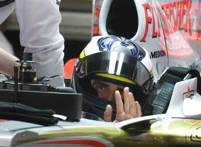 "A ESTE COCHE LE FALTA MUCHO"