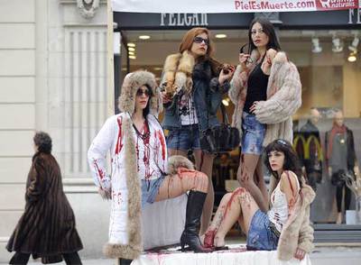 Protesta contra las pieles naturales