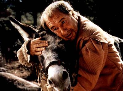 Alfredo Landa, como Sancho Panza en un momento de la serie de televisión  Don Quijote. 