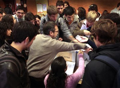 La movilización contra el plan de Bolonia no puede con las urnas