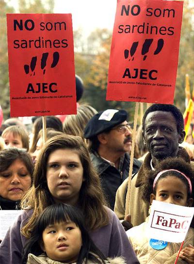 Unas 1.500 personas protestaron ayer en el parque de la Ciutadella.