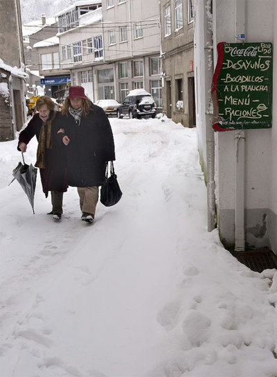 La nieve deja sin clase a 4.612 niños y pueblos aislados