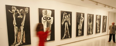 Parte de la serie  La espera,  de Guayasamín, que puede verse en Sevilla en el Centro Cultural Cajasol.