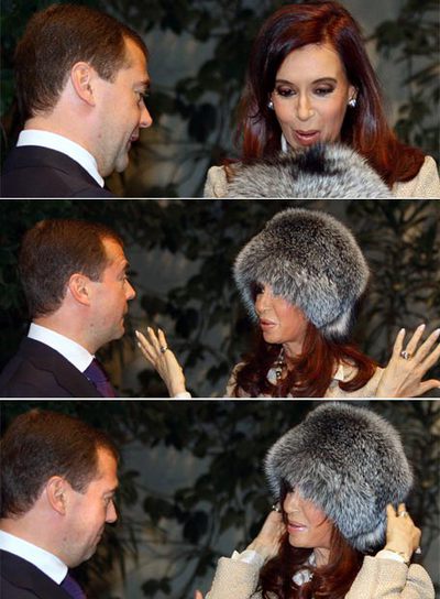 UN GORRO PARA LA PRESIDENTA