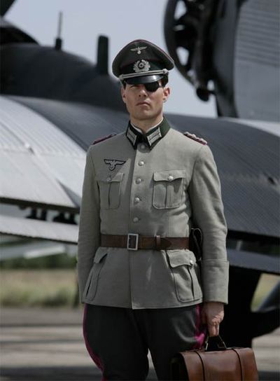 Tom Cruise, caracterizado como Von Stauffenberg, en  Valkiria. 