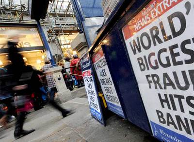 La pretensión de silenciar a los medios va más allá de lo económico y llega a ámbitos como el terrorismo y las catástrofes.