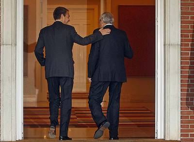Zapatero suma apoyos a su plan tras la primera ronda con los presidentes
