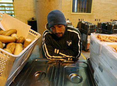 Cordero, buñuelos y langostinos en la cárcel de Soto del Real