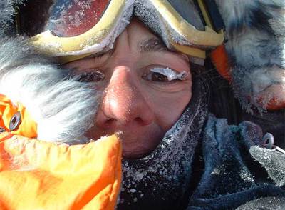 Chus Lago, a 50º bajo cero en la cima del Vinson (5.114 metros) el 24 de diciembre de 2004.