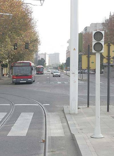 POR AQUÍ PASARÁ EL TRANVÍA.