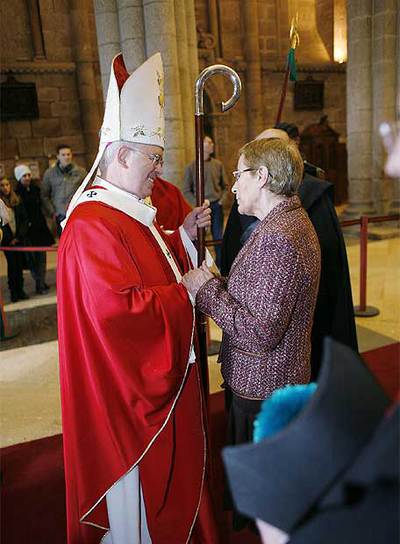 Villarino demanda desde el púlpito  consenso lingüístico